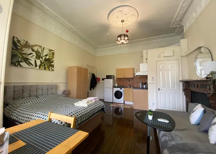 Spacious Victorian Apartment